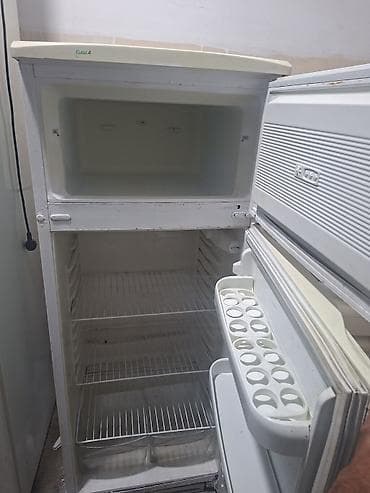 soyuducu islemis: İşlənmiş 2 qapılı Dnepr Soyuducu Satılır, rəng - Ağ — 2