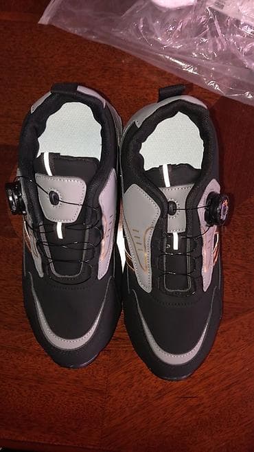 красофкалар мужской: Tezediler,olcusu 45 yazilib,amma 42-41 razmerdi,satişin sebebi — 4