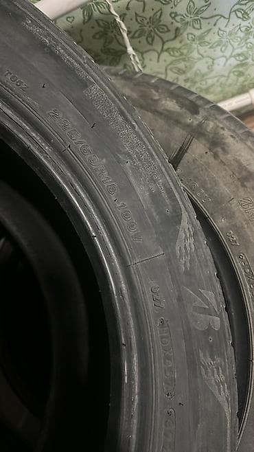 disk teker 16: Şin Bridgestone 225 / 60 / R 18 — 2