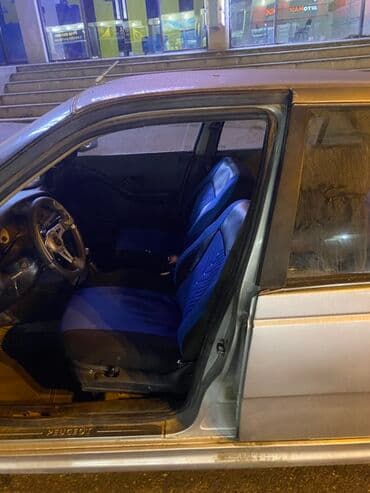 oka satılır: Peugeot 405: 1.8 l | 2003 il 30000 km Sedan — 4