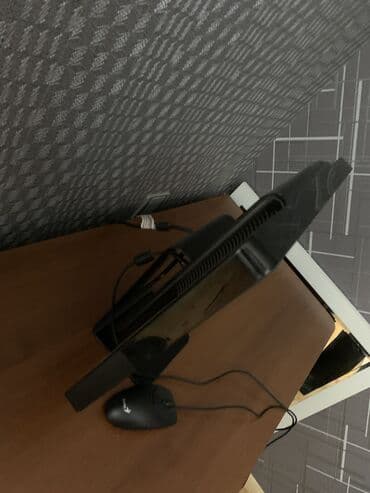 Masaüstü kompüterlər və iş stansiyaları: Salm İdeal vəzyətdədir windows 7dir dəişib 10 etmək lazımdır. Yaddaş — 14