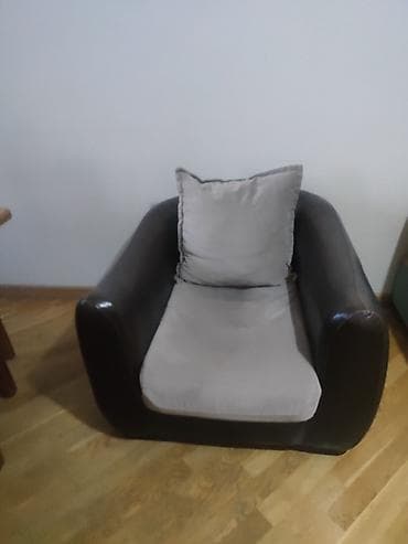 Kreslo, Parça — 3