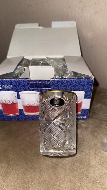 pul qab: Stəkanlar, rəng - Qızılı, Xrustal — 1