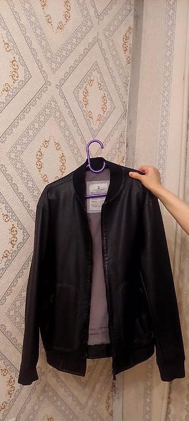 Qara kişi bomber stili gödəkçə - Material: süni dəri görünümlü parça