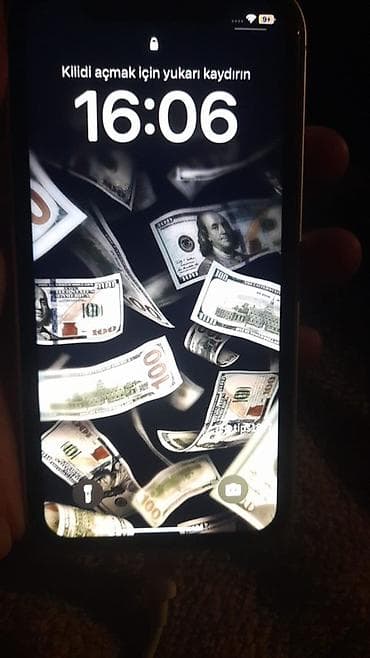 sade telfon: IPhone Xr, Ağ — 2