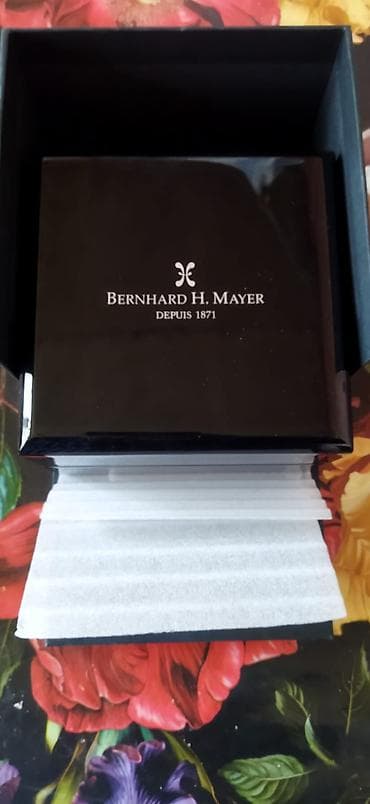chopard saat qiymetleri: Qol saatı, Bernhard Mayer, rəng - Ağ — 6