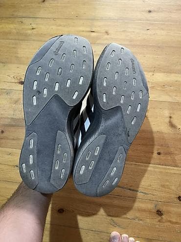 Мужская обувь: Adidas Adizero qaçış ayaqqabısı - Rəng: qara, ağ zolaqlı - Model — 3