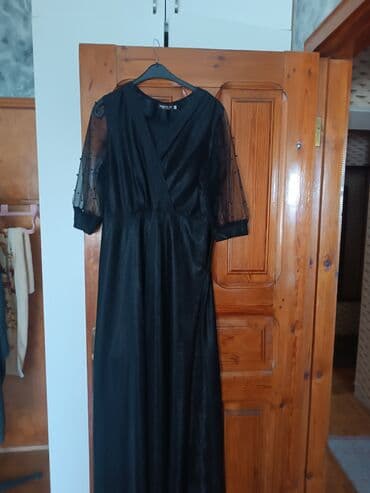 qadın geyimləri və qiymətləri: Qadın geyimləri – 3 fərqli paltar dəsti 1) Kobalt-mavi qısa paltar - — 2