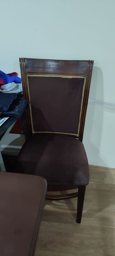 mətbəx masa dəsti: Qonaq otağı üçün, İşlənmiş, Açılmayan, Dördbucaq masa, 4 stul — 4