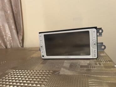 r15 disklər: Manitor Tayota Aqua radnoy üstdən çıxma manitor satılır. Disk və aux — 1