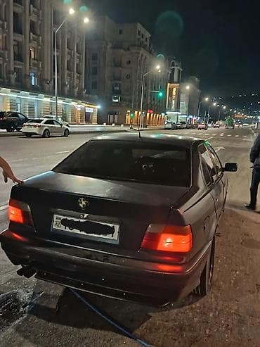 hyundai sonata 2004: BMW 3 series: 1.8 l | 1991 il Sedan — 10