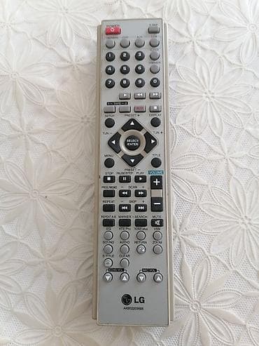 70 manata telfonlar: Музыкальный центр 🏙️ фирмы LG.Цвет металлик. 80 АЗН. Heç bir problemi — 5