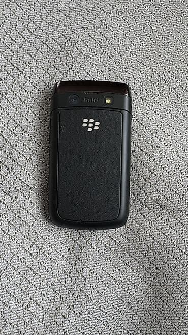 islemis telefonlar: Blackberry Bold, rəng - Qara, Düyməli — 2