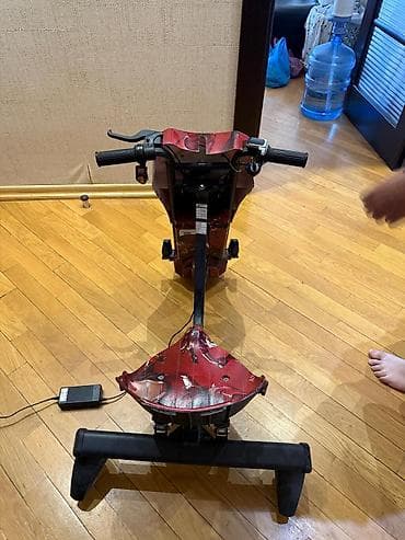 Uşaq üçün elektrikli drift skuter - Korpus və oturacaq — 3