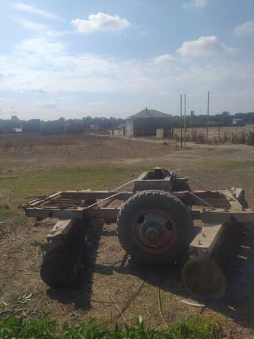 yem uyuden: Aqrotexnika: dartılan diskli borona (traktor qoşqusu) - Tip: ağır — 1