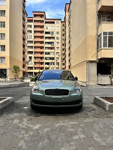 Hyundai Accent: 1.5 l | 2006 il Sedan