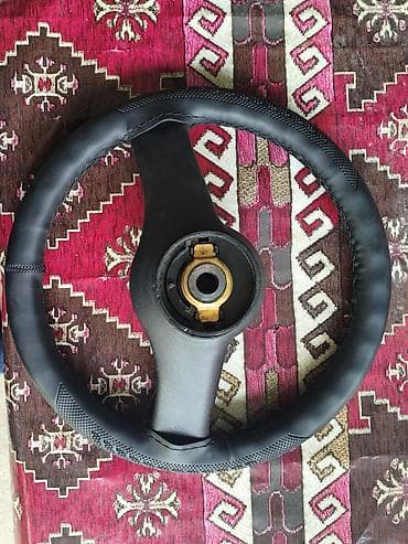 Salon: Avtomobil sükanı - Material: dəri örtüklü, tutacaq hissələrində — 2