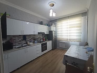 6 parallel kucesi: 2 otaqlı, Yeni tikili, 88 kv. m — 4