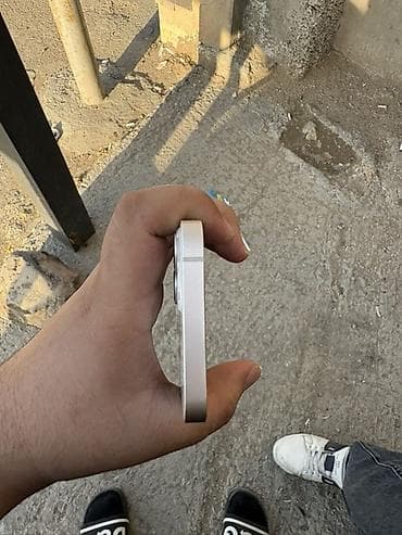 irşad 13: IPhone 13, 128 GB, Ağ, Face ID — 3