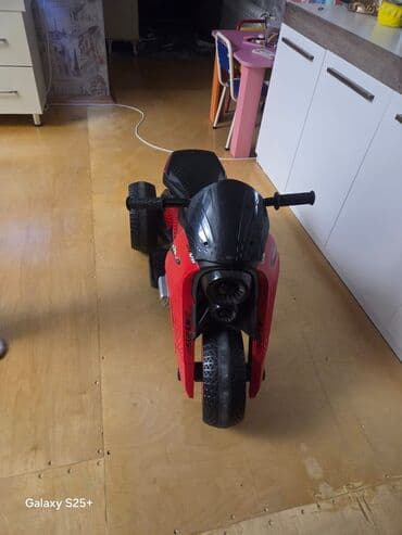 kiraye toy paltarlari bakida: Usaq motosikleti 90 azn tecili satilir prablemi yoxdu istifade edilmir — 2