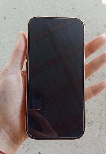 su isidən: IPhone 17 Pro, 256 GB, Narıncı, Face ID — 2