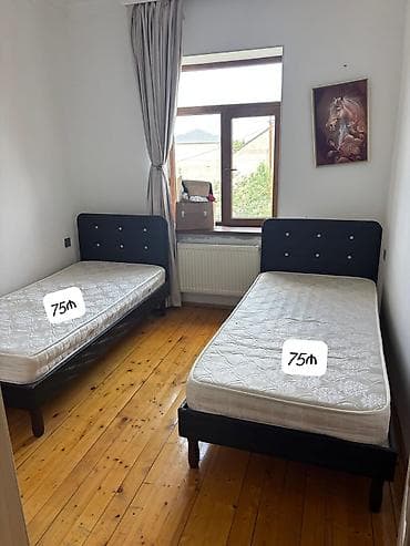 divarda kitab refi: 2 eded çarpayı satilir Birlikdə 150azn 1i 75 azn Ünvan Həzi Aslanov — 1
