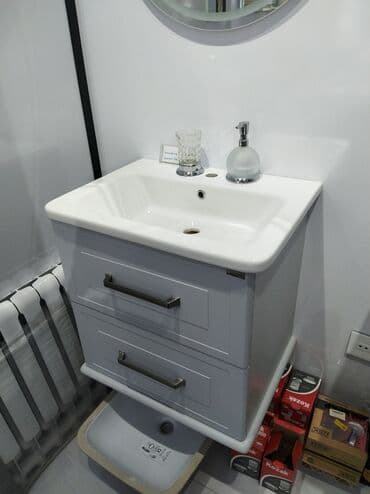 moydalar: Ağ rəngli keramika Çanaq və boz rəngli, iki siyirməli şkafdan ibarət — 2