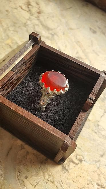xonca desti: Gümüş üzük – qırmızı yəmən əqiqi - Material: gümüş - Daş: ovala yaxın — 1