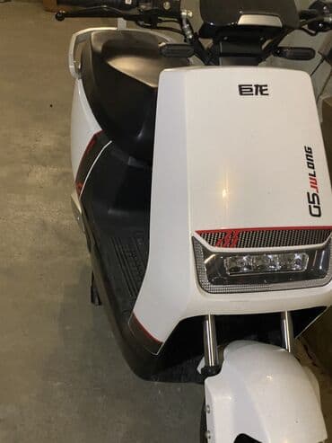 xiomi skuter: Elektrik skuter - Rəng: ağ/krem - Arxa hissədə geniş LED stop işığı - — 4