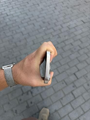 muslim telecom: IPhone 16 Pro, 256 GB, Natural Titanium, Face ID, Zəmanət — 4