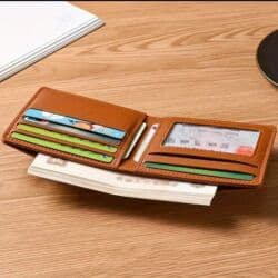 Eynəklər: Pulqabı/ kaşlok Qara,Qəhvəyi və tonları var.Çatdırılma yalnız — 2