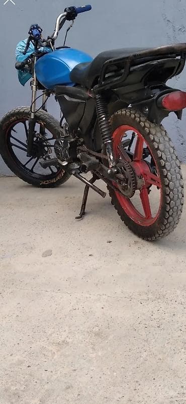 moped s50: Modifikasiya olunmuş kiçik kubajlı motosiklet - Rəng: mavi bak, qara — 5