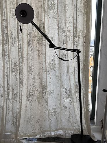 isig: Satılır: 2-ci el döşəmə tipli lampa Hündürlük: təxminən 2 metr - — 4