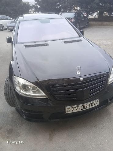 07 kuzasi: Mercedes-Benz W221: 6.2 l | 2006 il Sedan — 3