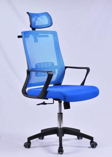 Ofis masaları: Ofis mebel dəsti Tərkib: - İş masası: ağ üst səth, qara metal karkas; — 3