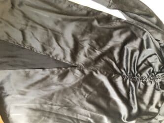 Digər qadın geyimləri: 90 manata alınıb,M razmerdir.60-a satıram.Neftçilər metrosuna 2 manat — 1