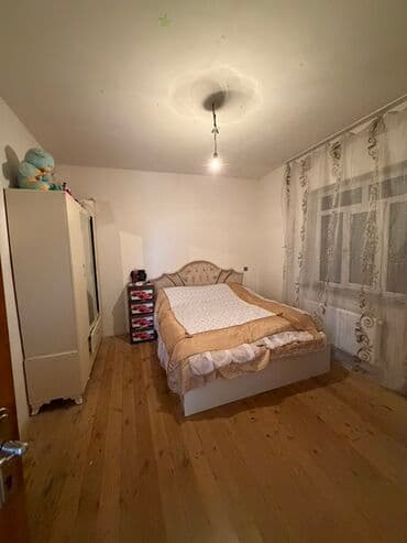 qazaxda kiraye evler 2022: 4 otaqlı, 100 kv. m, Orta təmir — 8