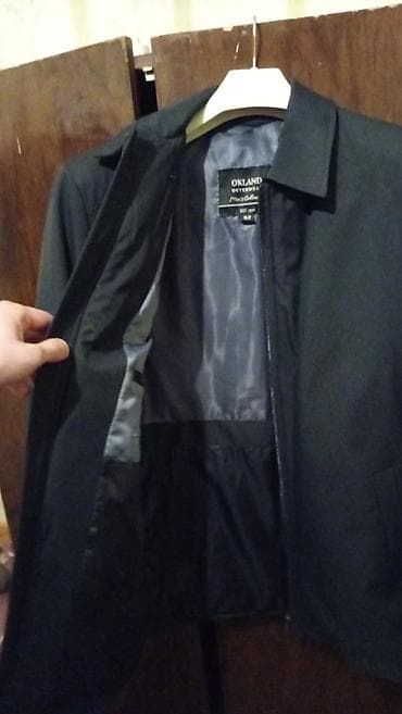 Üst geyimləri: Salam təzə di geyinilmiyib 150 manata alınıb Az geyinilib Təzədi 52 — 2