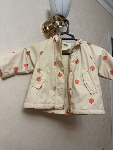 Uşaqlar üçün digər geyimlər: Oğlanlar üçün uşaq yağış paltarı ölçüsü 80 sm, 5-8 ay. Zara kids — 6