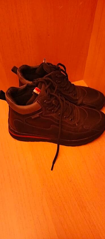 qış qısa botinkalar: Qışlıq kişi ayaqqabısı – yüksəkboğaz, bağlamalı model - Rəng: qara - — 1