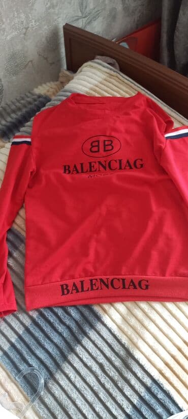 черные мужские свитшоты: Мужская толстовка, Balenciaga, One size, цвет - Красный — 1