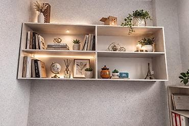 divar kitab refleri: Təzə meşə rəngində rəf satılır. Uzunluğu 1.90 m, eni 80 sm. Qiymət: 50 — 2