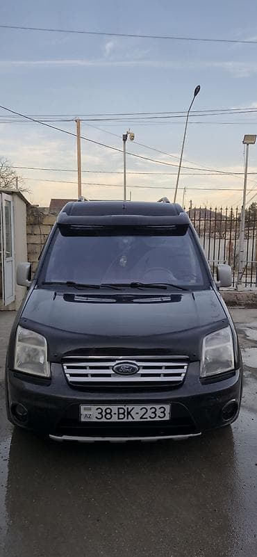 kia satisi: Ford Tourneo Connect: 1.8 l | 2008 il 362000 km Van body type — 10