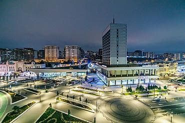 sarayda satilan evler: 🔶Mənzil Haqqında məlumat: 🔶 28 May Metrosunun Qarşısı Şəhərin tam — 1