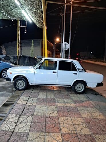 VAZ (LADA) 2107: 1.6 l | 2004 il 253000 km Sedan