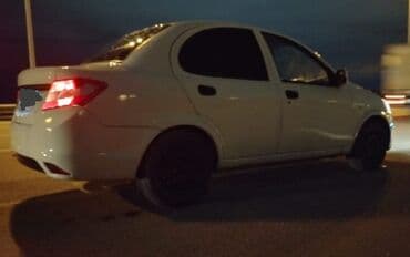 фольксваген поло новый кузов комплектации: Saipa salina(sedan), ağ rəng Texniki xüsusiyyətlər və təchizat: - — 3