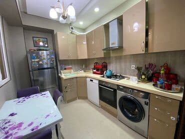 sarayda kiraye: Binəqədi rayonu(7-ci mikrorayonda) 17 mertebeli binanın 6-cı — 8