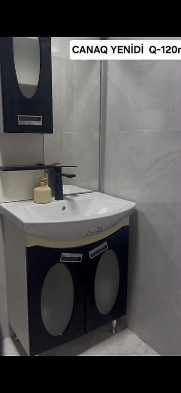 divar skafi: Hamam üçün lavabo dəsti – şkaflı və güzgülü üst dolablı model — 1