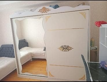 Dolab ela veziyyetde Tecili satilir 170 azn Olcu 200/200 Unvan — 1