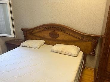 qoz: Klassik üslubda yataq otağı dəsti Komplekt: - İki nəfərlik çarpayı — 3